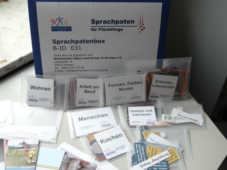 Handbuch und Begleitmaterialien „Rede mit mir“ für ehrenamtliche Sprachpaten